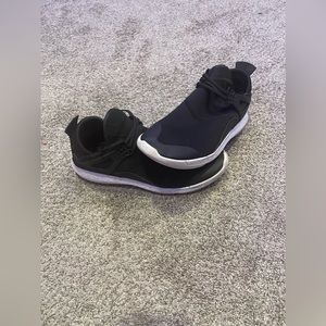 Men’s jordan black fly 89 low top shoe size 10